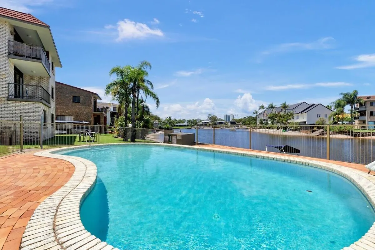 Apartman Hacienda- Canal Views And Comfort Mooloolaba