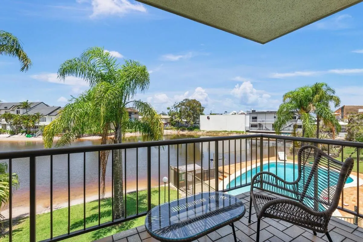 Hacienda- Canal Views And Comfort Mooloolaba Ausztrália